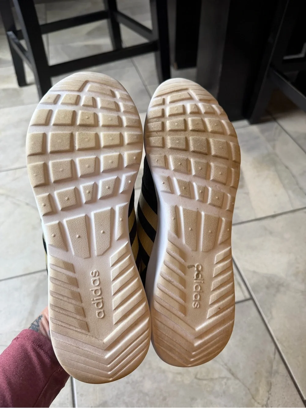 Adidas Cloudfoam Sneakers Black Gold Running Shoes Men’s Size 8 Lightweight